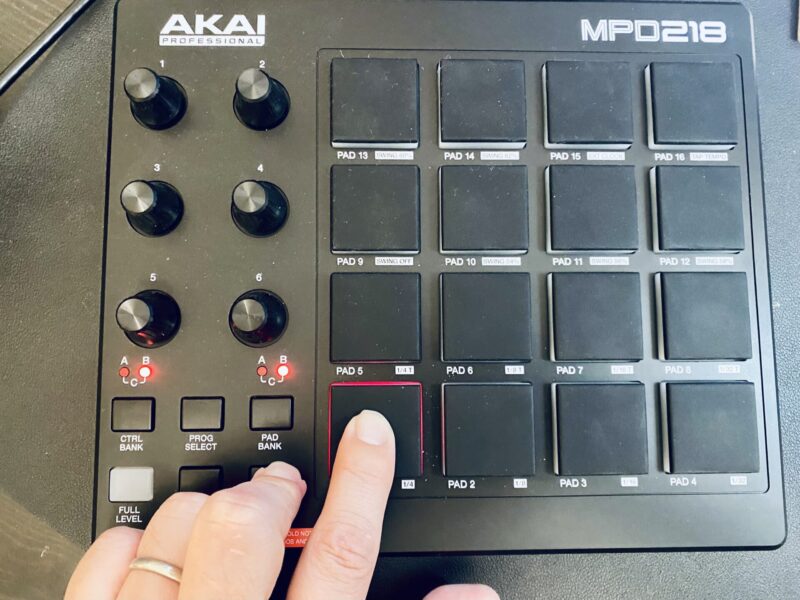 AKAI MPD218-