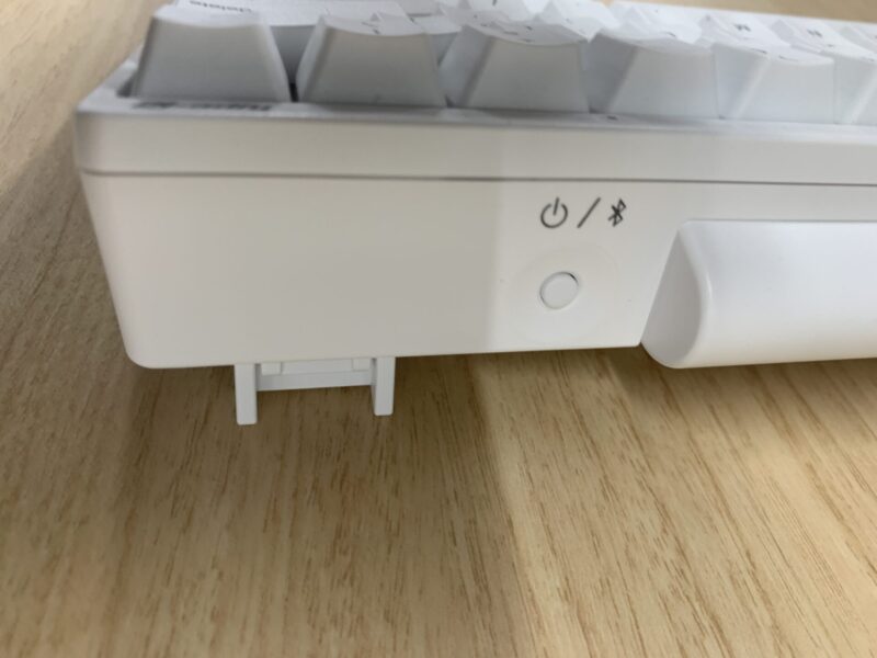 脚が見える背面から撮影