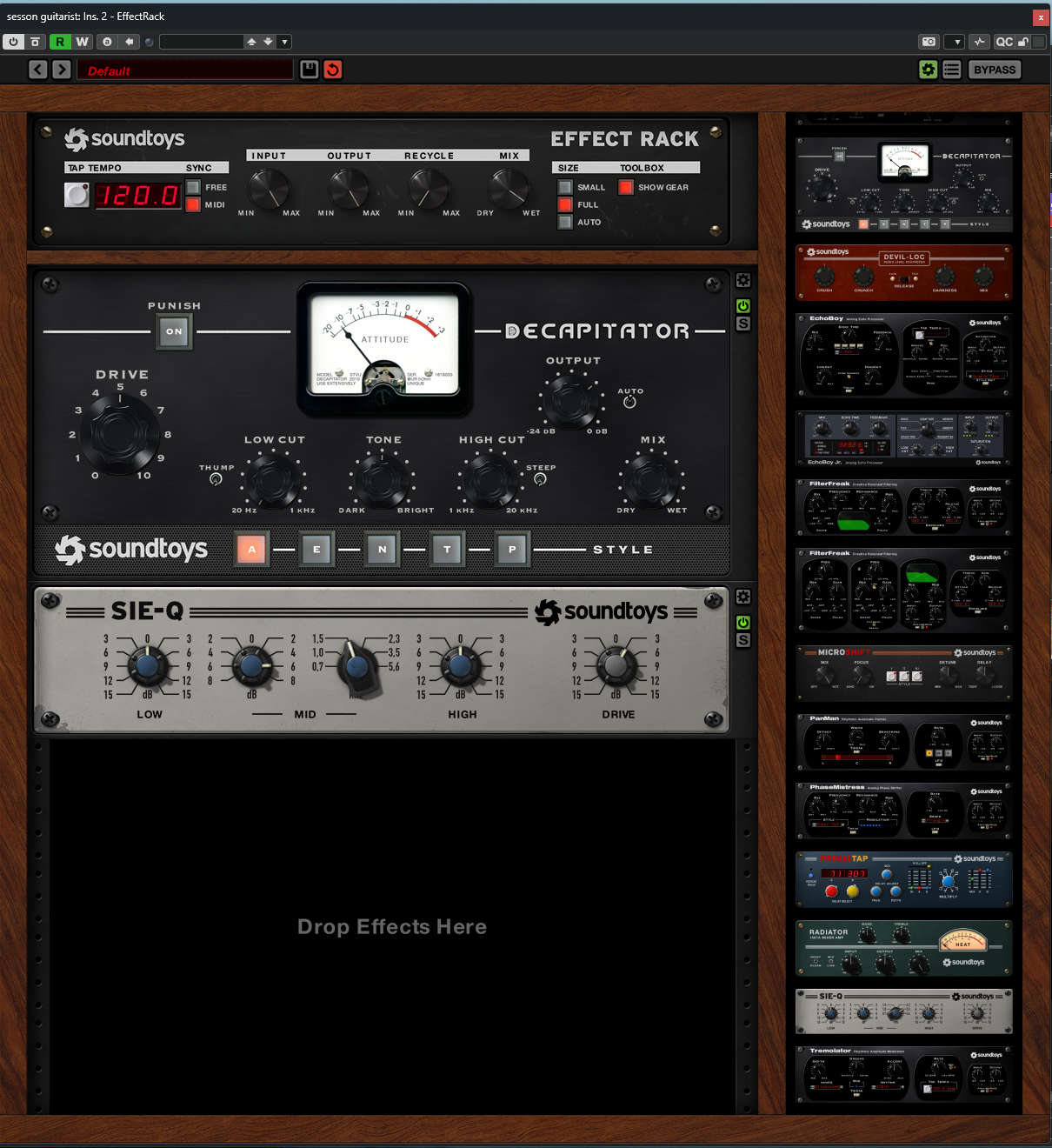 Effect Rackの歪み後EQ構成。同じ設定値のままDecapitatorとSie-Qの順序を入れ替えた状態