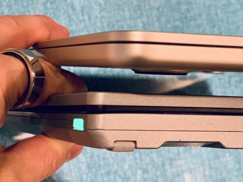 レッツノートと厚み比較