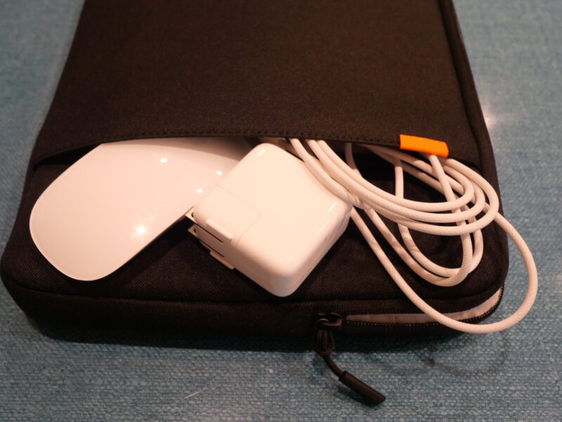 ポケットにしまう