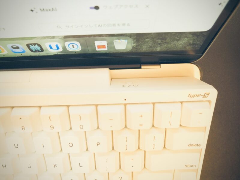 タッチセンサ隠れる問題